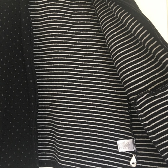 Croft & Barrow Women’s Zippered Jacket Size PM - Picture 9 of 15